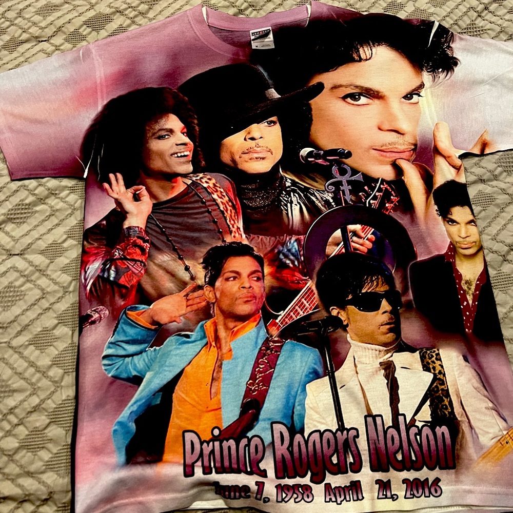 Prince tee polyester, size medium color, purple